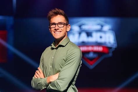 cs go analyst.